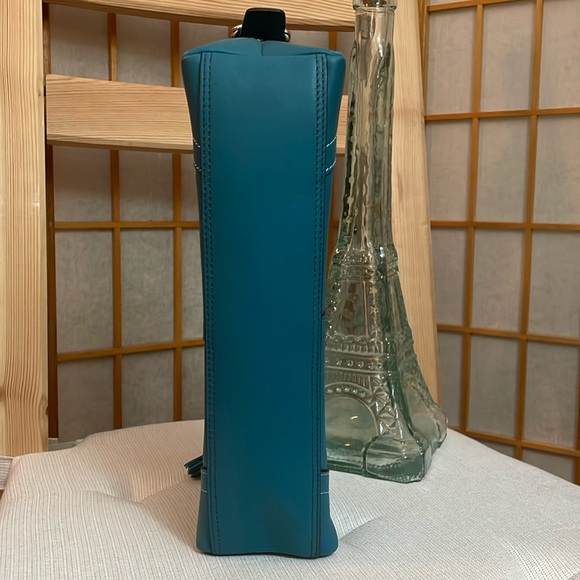 Coach Hamptons Demi Shoulder Bag - Picture 10 of 17